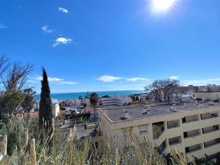 Piso en venta en Montemar en Torremolinos