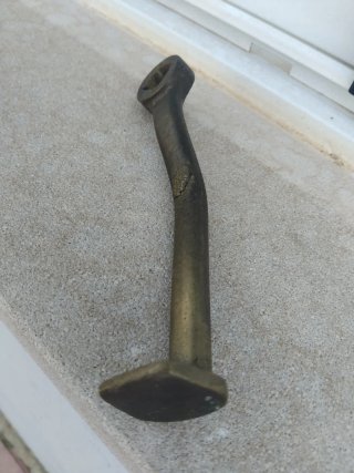 Herramienta antigua de bronce?