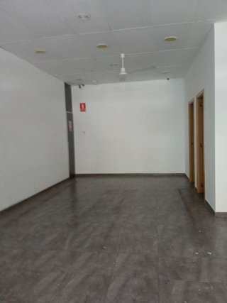 Local comercial en alquiler en Albors en Valencia