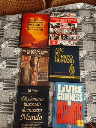 Libros diversos a 5 euros cada uno