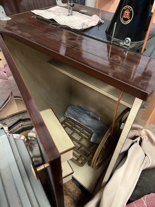 Máquina de coser ALFA antigua