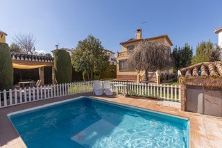 Chalet en venta en La Zubia en Zubia (La)