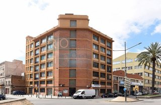 Local comercial en venta en Centre en Hospitalet de Llobregat, L´