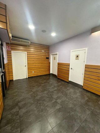 Local comercial en alquiler en Bami - Tabladilla - La Estrella en Sevilla