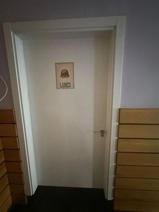 Local comercial en alquiler en Bami - Tabladilla - La Estrella en Sevilla