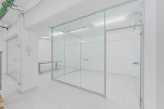 Local comercial en alquiler en Les Corts en Barcelona