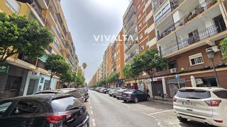 Local comercial en alquiler en Ciutat Jardí en Valencia