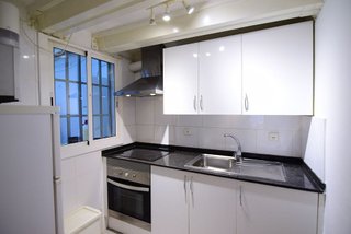 Local comercial en alquiler en El Raval en Barcelona