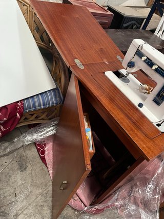 Máquina de coser SIGMA