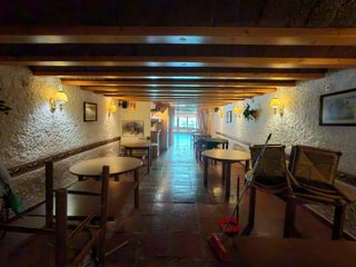 R-7940646 Trapaso Restaurante en La Beguda Baixa