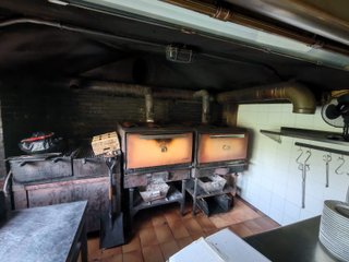 R-7940646 Trapaso Restaurante en La Beguda Baixa