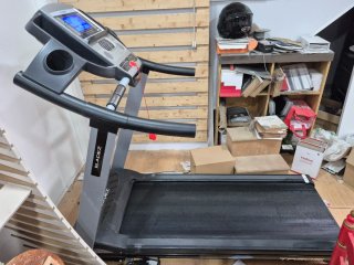 Cinta de correr Bladez Fitness TR202i