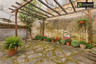 Casa adosada en venta en Yerri