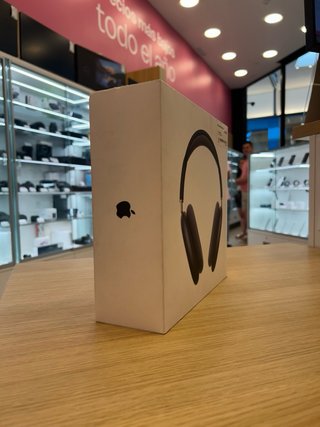 Apple AirPods Max Space Gray