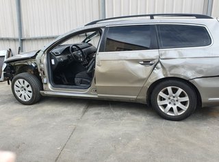 Volkswagen 3c9839475e moldura passat basis 165897