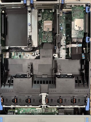 DELL VXRAIL R740XD 24xSFF NVMe 2xGOLD 6152 4x1Gb