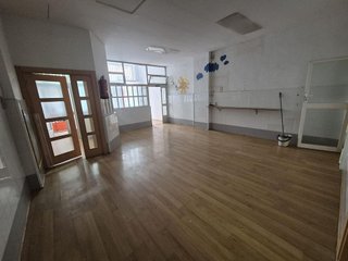 Local comercial en alquiler en Delicias en Zaragoza