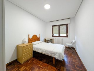 Piso en alquiler en Alisal - Cazoña - San Román en Santander