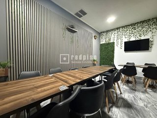 Local comercial en venta en Parque Mediterráneo - Santa Paula en Málaga