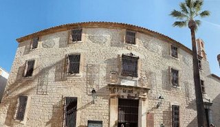 Casa adosada en venta en Andújar