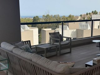 Piso en alquiler en Los Naranjos - Las Brisas en Marbella