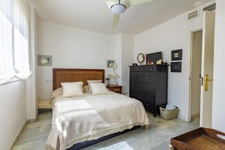 Ático en venta en Playa de la Fontanilla en Marbella
