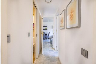 Ático en venta en Playa de la Fontanilla en Marbella