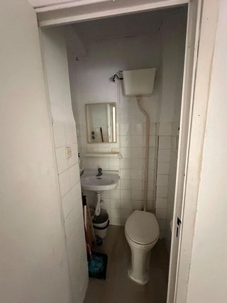 Local comercial en alquiler en El Juncal - Av. de la Paz en Sevilla