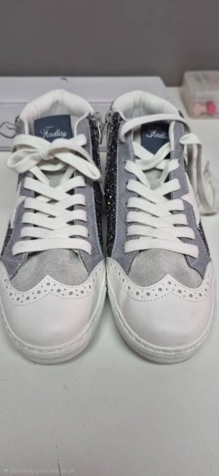 Zapatillas altas con brillos y estrella Talla 40