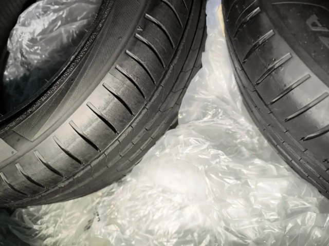 2 Neumáticos Bridgestone 205/55 R16 V