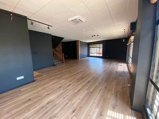 Local comercial en alquiler en Rianxo