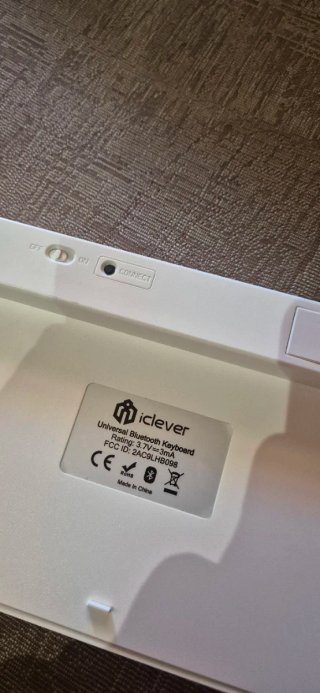 Teclado Bluetooth iClever para Tablet/iPad