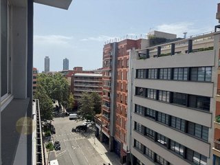 Local comercial en alquiler en El Parc i la Llacuna del Poblenou en Barcelona