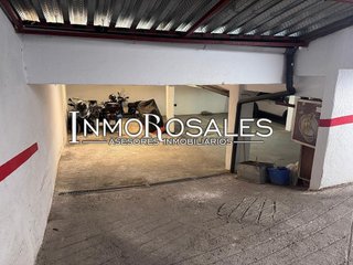Garaje en venta en Los Rosales en Madrid