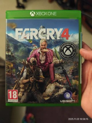 Xbox One X Negra + Mando + Far Cry 4