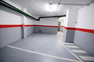 Garaje en venta en La Salut - Lloreda en Badalona