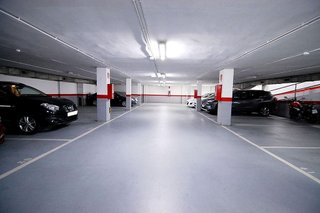 Garaje en venta en La Salut - Lloreda en Badalona