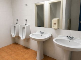 Local comercial en alquiler en Simancas en Madrid