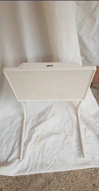 Mesa Plegable Q-MAX Blanca Regulable. Negociable