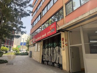 Local comercial en alquiler en El Parc i la Llacuna del Poblenou en Barcelona