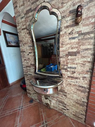 Consola Clásica con Espejo Veneciano Dorado