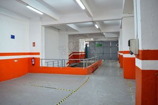 Local comercial en alquiler en Errekaldeberri - Larraskitu en Bilbao