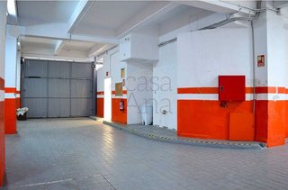 Local comercial en alquiler en Errekaldeberri - Larraskitu en Bilbao