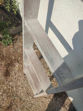 Escalera de madera litera