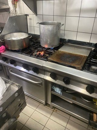 Cocina industrial 4 fuegos