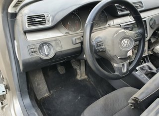 Volkswagen 3c9839476e moldura passat basis 166128