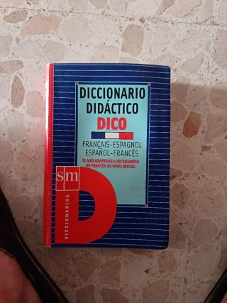 Diccionario Escolar Español - Francés