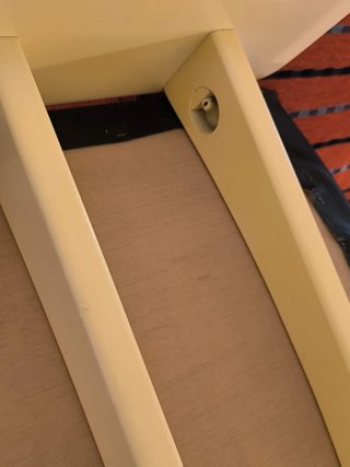 Banqueta BIOK cuero y madera