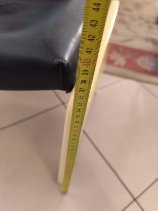 Banqueta BIOK cuero y madera