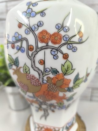 🇯🇵 Jarrón de porcelana pintado a mano